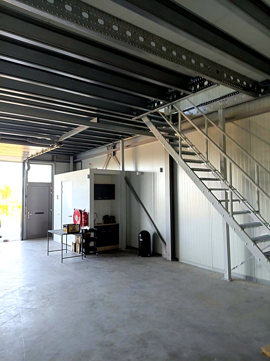 Steel mezzanine structure with access staircase — DWB investments B.V., Purmerend